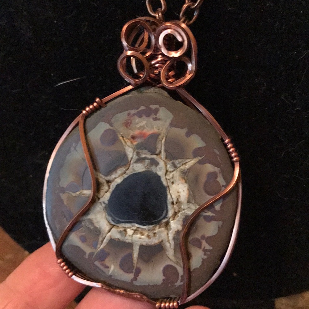 Stone Necklace - Picture 3 of 4